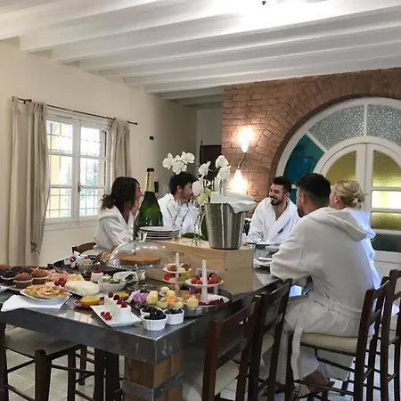 Maison Petit Perlage And Champagne B&B 3*