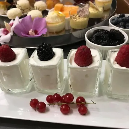 Maison Petit Perlage And Champagne