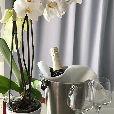 Maison Petit Perlage And Champagne B&B