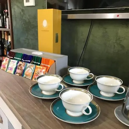 Maison Petit Perlage And Champagne