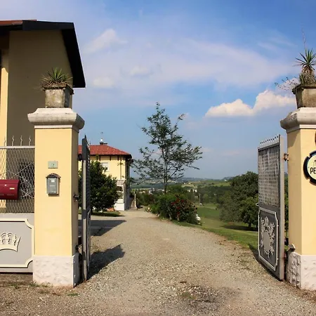 Maison Petit Perlage And Champagne 3* Serralunga di Crea