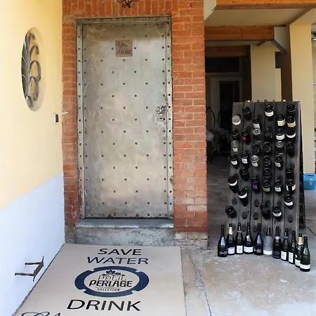 Maison Petit Perlage And Champagne