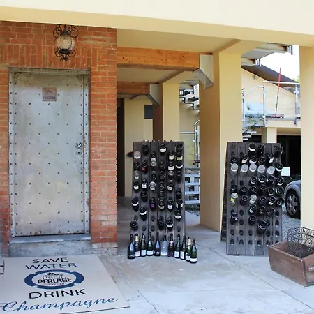 B&B Maison Petit Perlage And Champagne 세라궁가 디 크레아