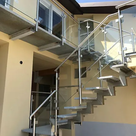 Maison Petit Perlage And Champagne