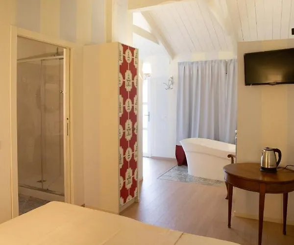 Maison Petit Perlage And Champagne 住宿加早餐酒店 3*