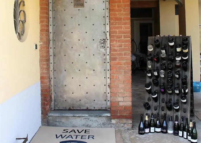 Maison Petit Perlage And Champagne