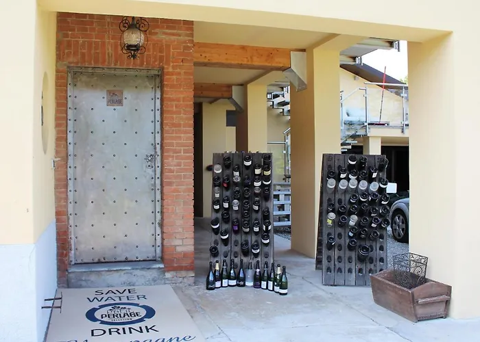 住宿加早餐酒店 Maison Petit Perlage And Champagne Serralunga di Crea